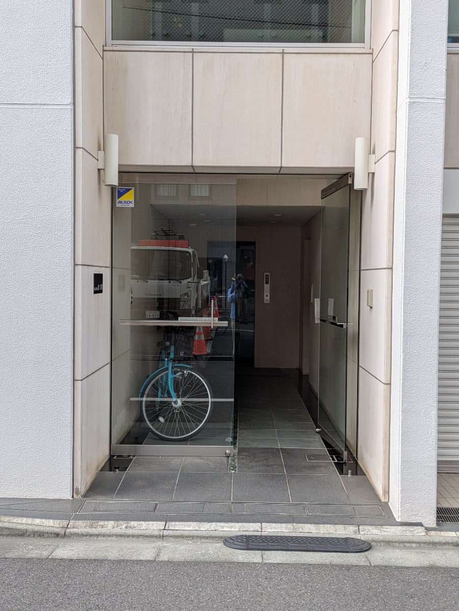 v20251009150657/fresh/building/J00100503177_3