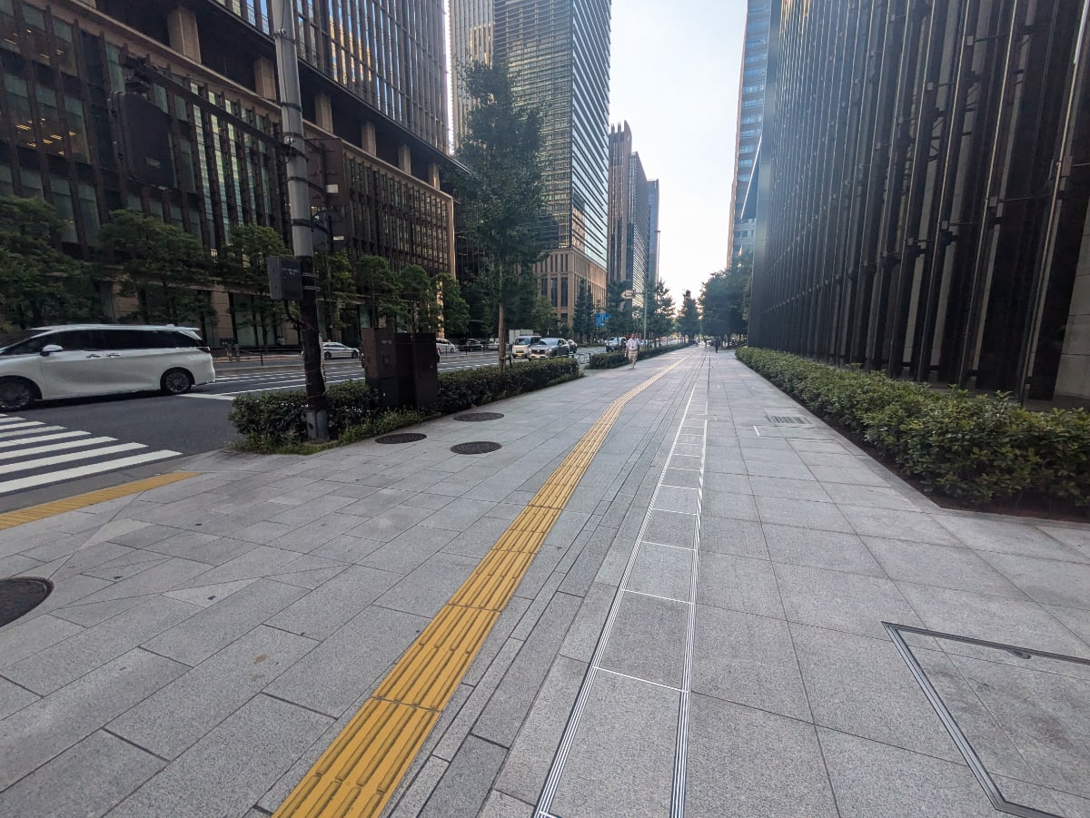 v20251009150657/fresh/building/J00100608988_21