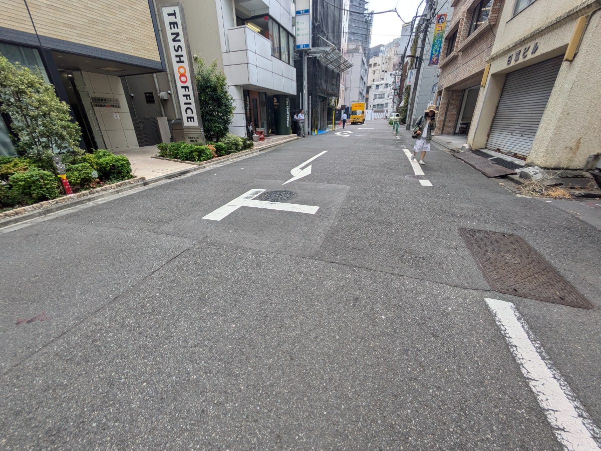 v20251009150657/fresh/building/J00100632467_2