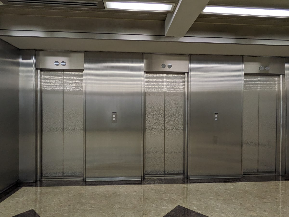 v20251010150707/fresh/building/J00100359105_4