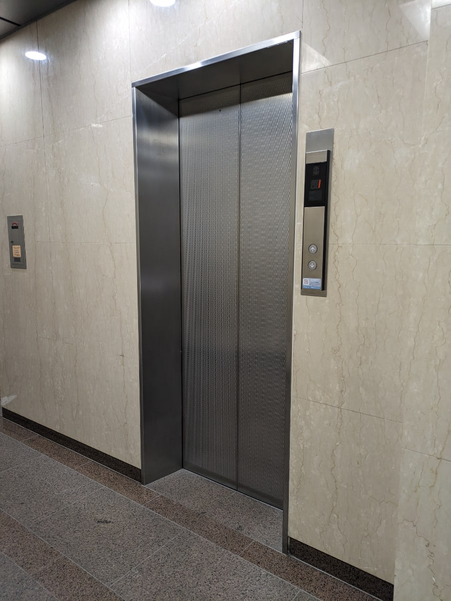 v20251010150707/fresh/building/J00100359744_4