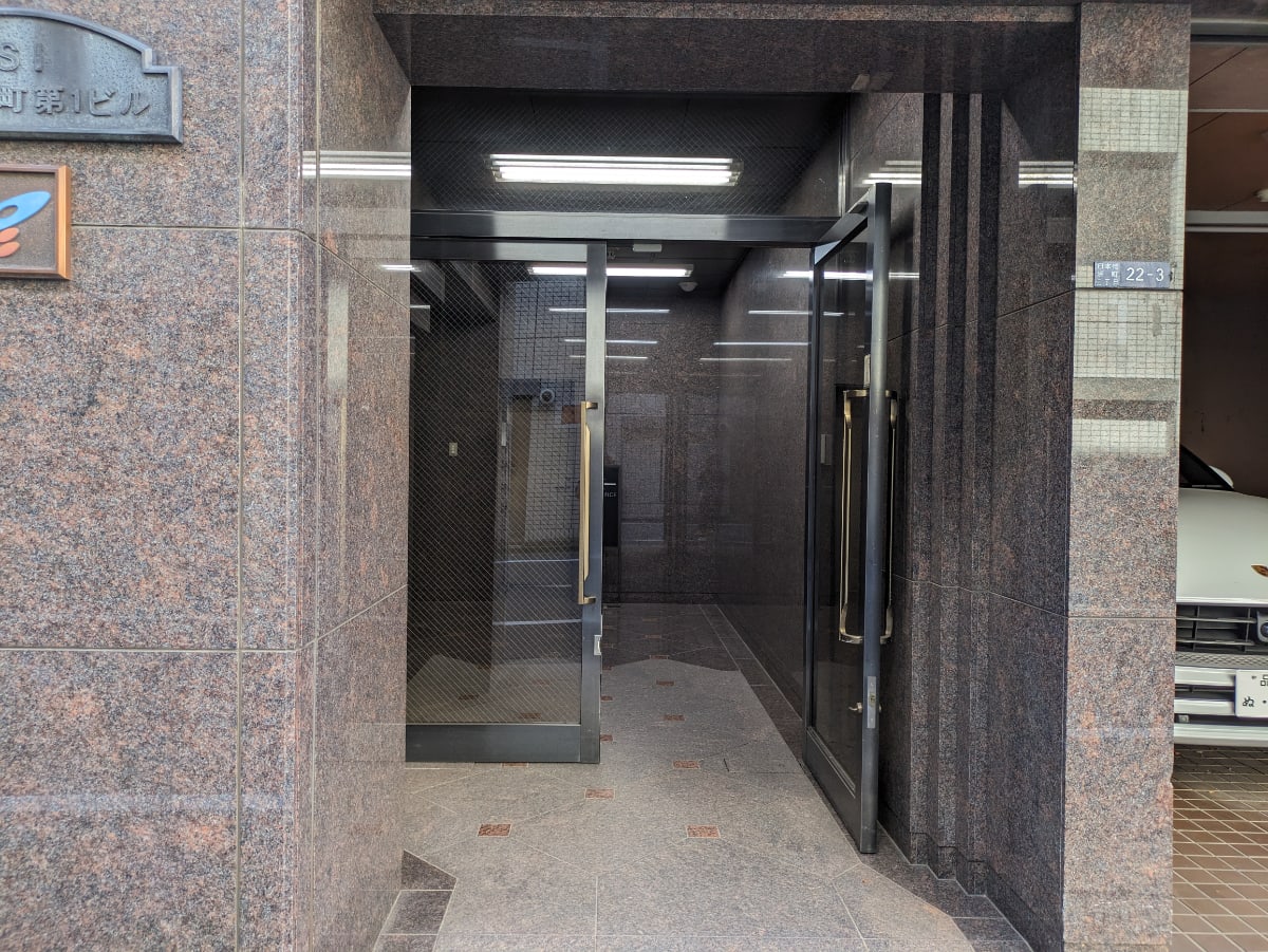 v20251010150707/fresh/building/J00100378434_3