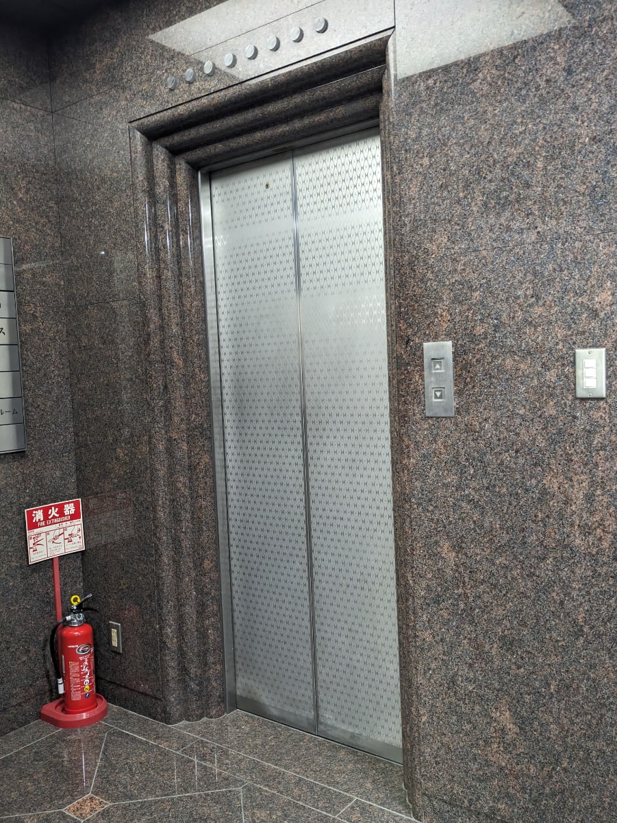 v20251010150707/fresh/building/J00100378434_4