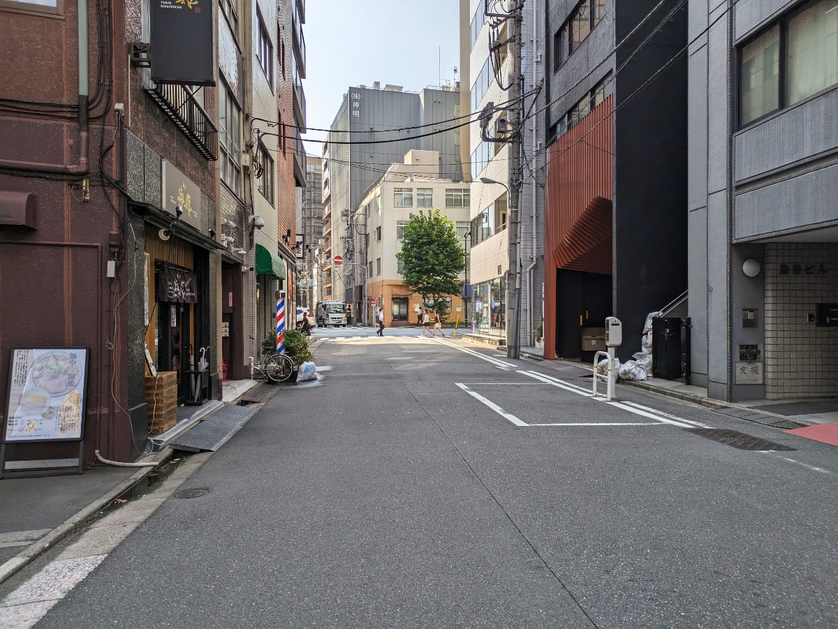 v20251010150707/fresh/building/J00100382589_7