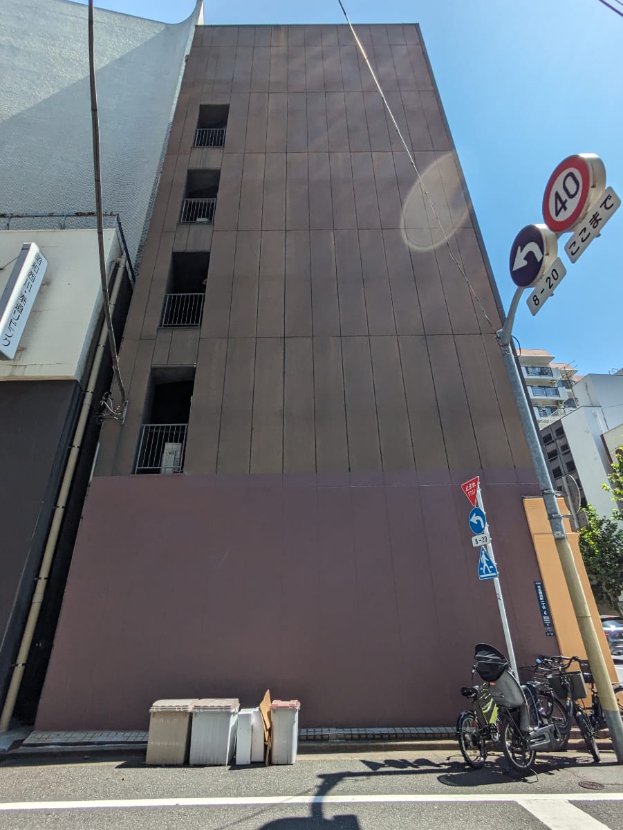 v20251010150707/fresh/building/J00100402278_8