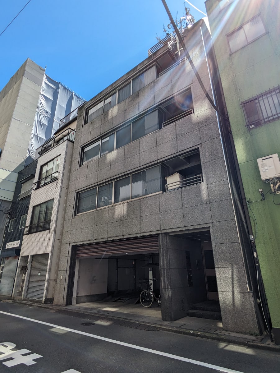 v20251010150707/fresh/building/J00100406976_5