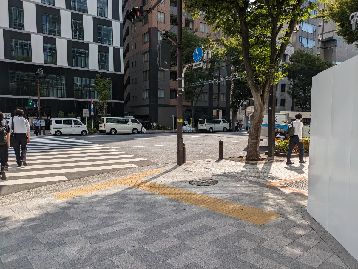 v20251010150707/fresh/building/J00100414668_8