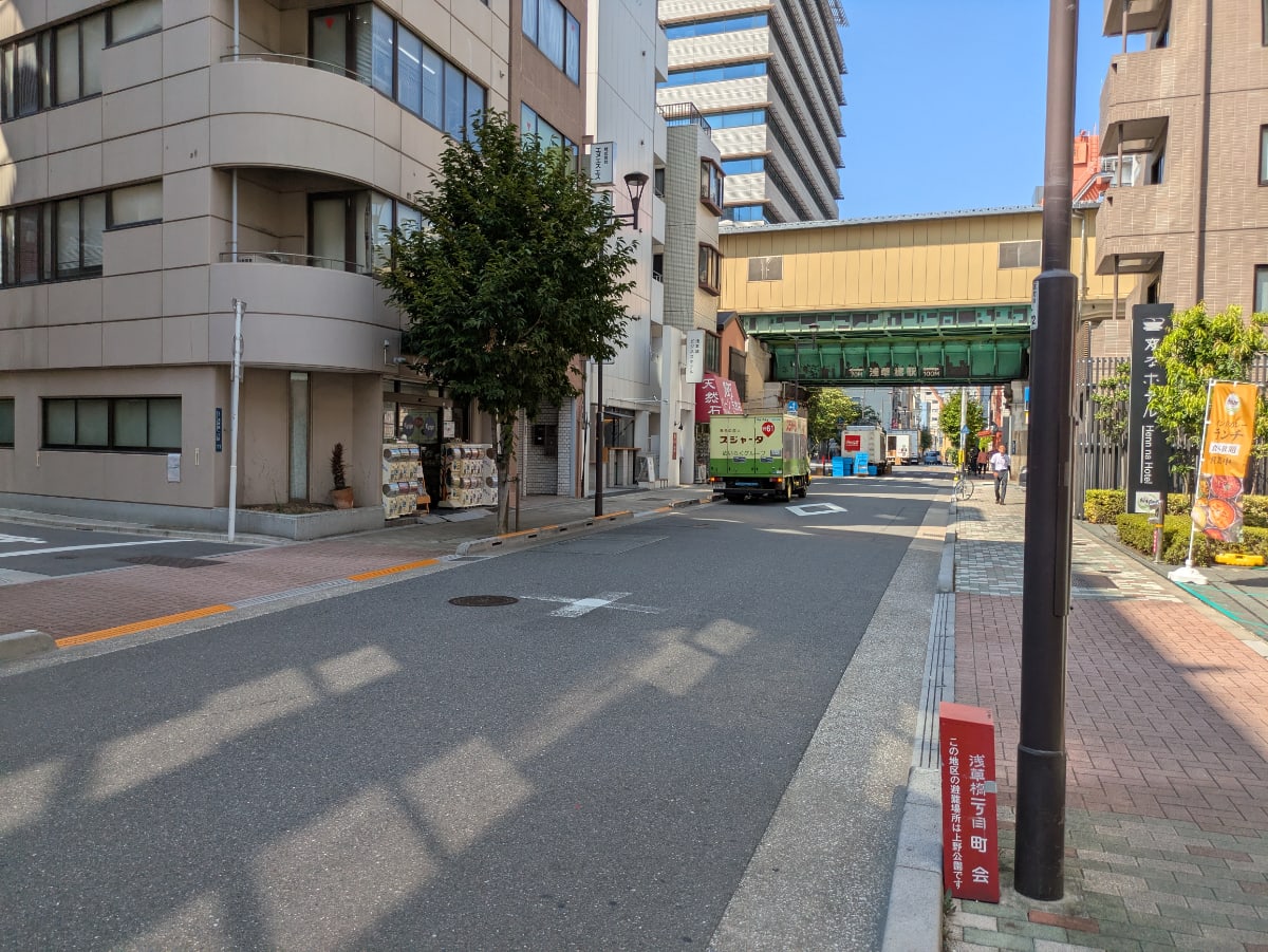 v20251010150708/fresh/building/J00100358570_2