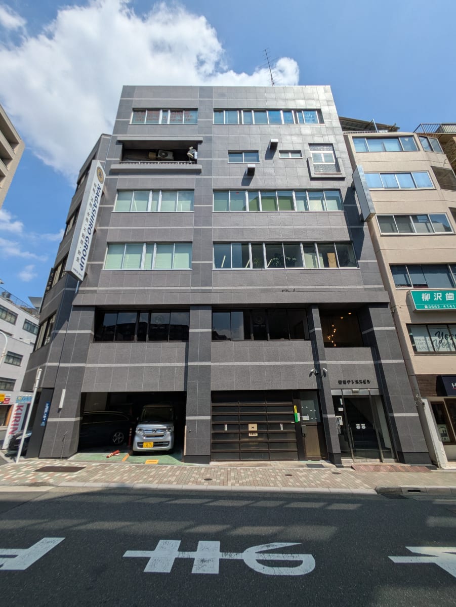 v20251010150708/fresh/building/J00100364354_7