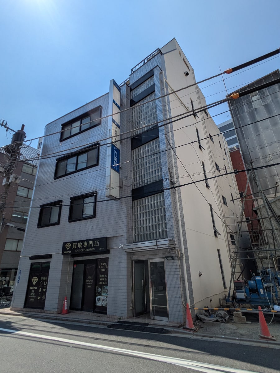 v20251010150708/fresh/building/J00100364933_11