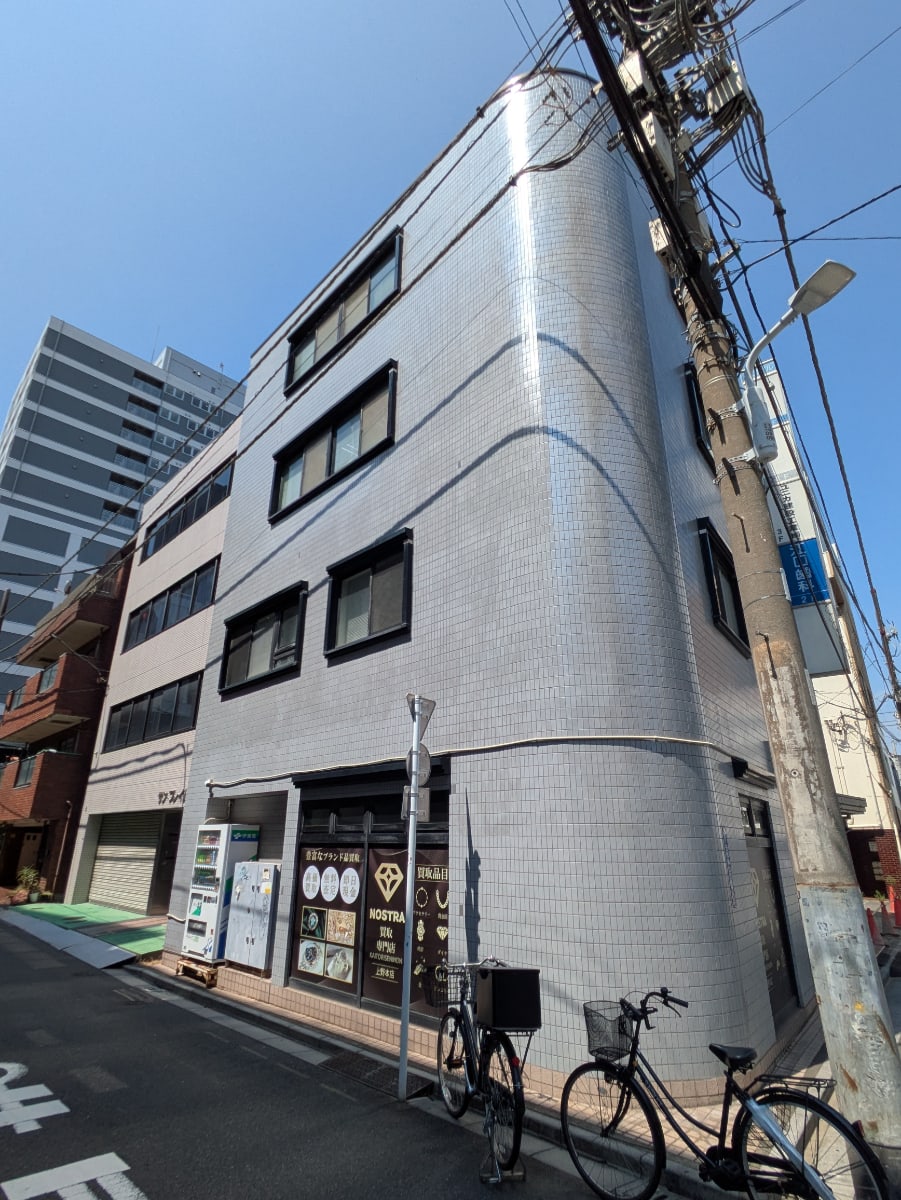 v20251010150708/fresh/building/J00100364933_6