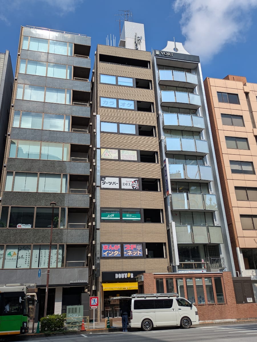 v20251010150708/fresh/building/J00100367549_7
