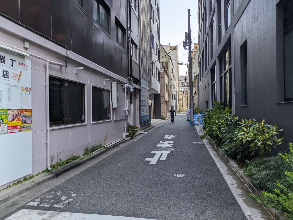 v20251010150708/fresh/building/J00100367731_17