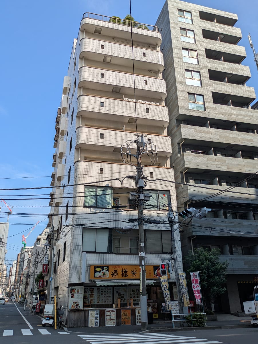 v20251010150708/fresh/building/J00100370810_11