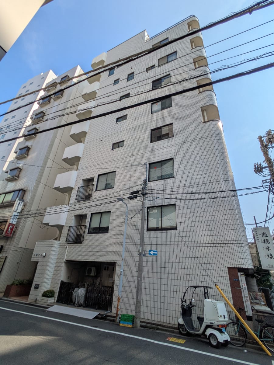 v20251010150708/fresh/building/J00100370810_13