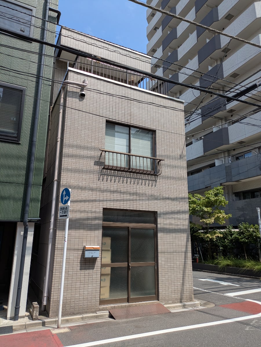 v20251010150708/fresh/building/J00100372611_5