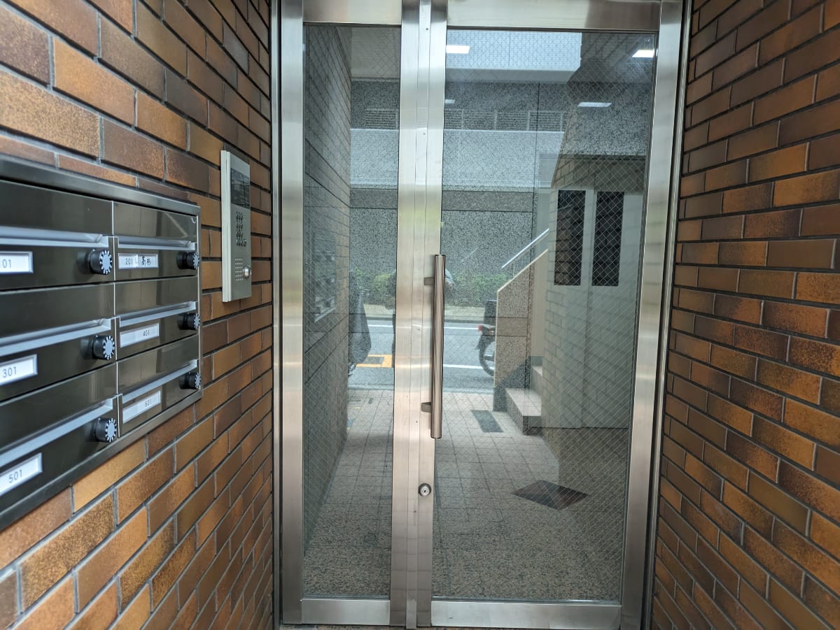 v20251010150708/fresh/building/J00100376966_10