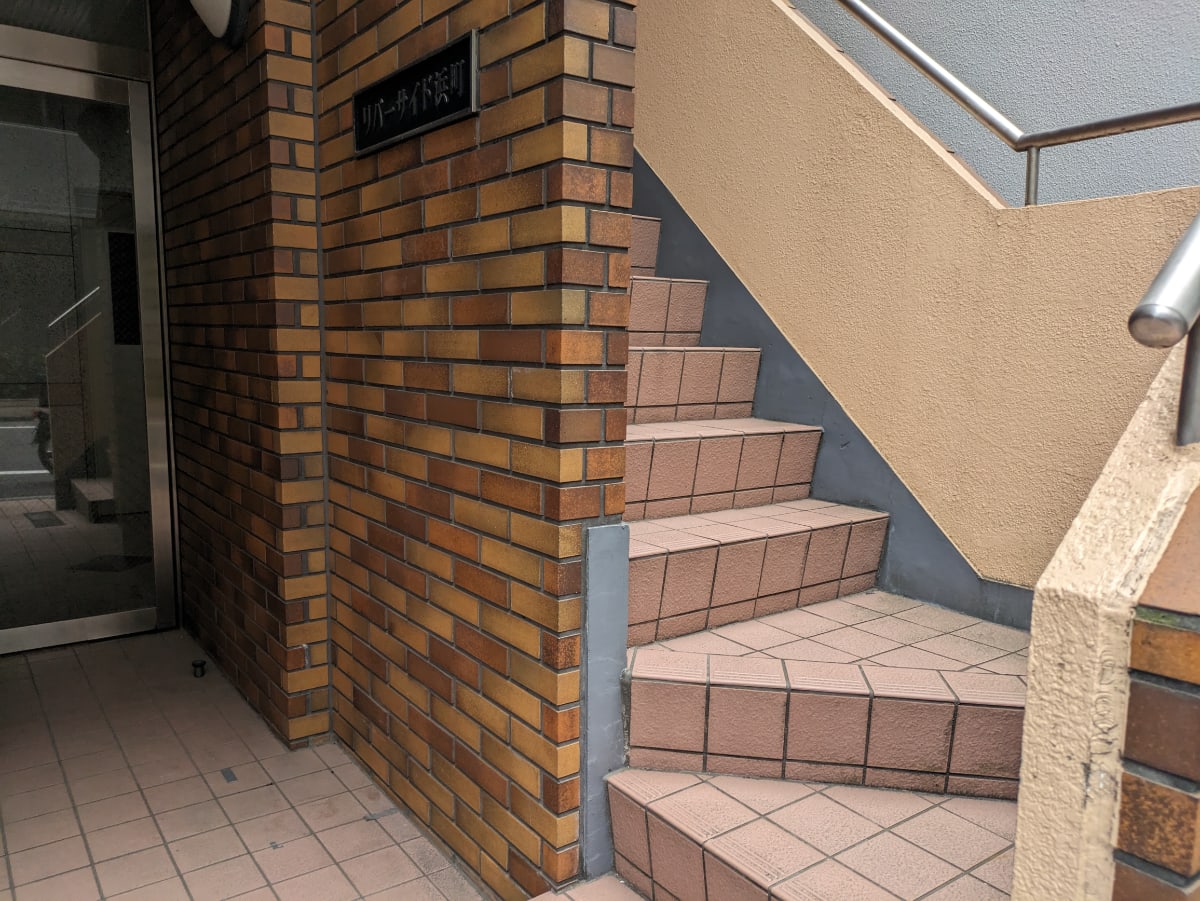 v20251010150708/fresh/building/J00100376966_8