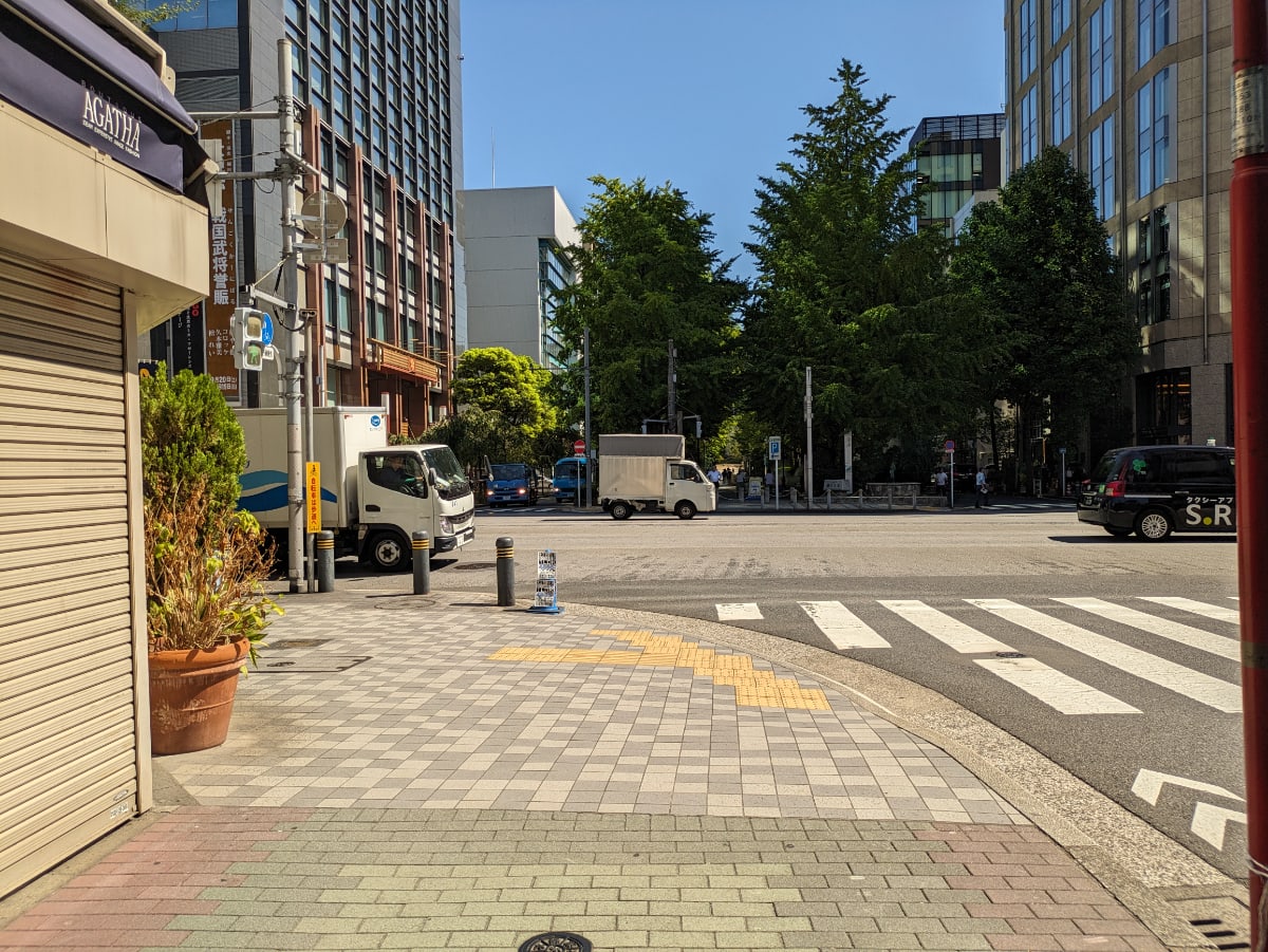 v20251010150708/fresh/building/J00100377382_12