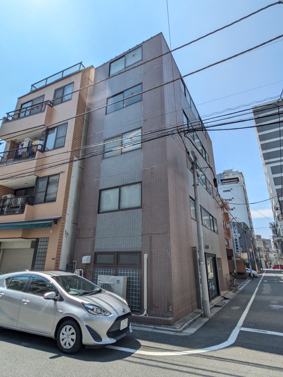 v20251010150708/fresh/building/J00100378889_7