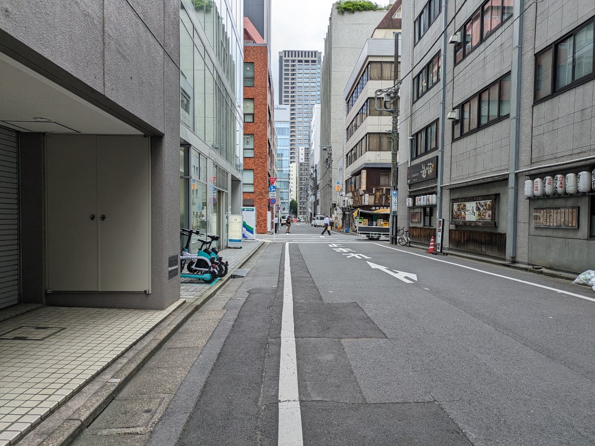 v20251010150708/fresh/building/J00100383838_13