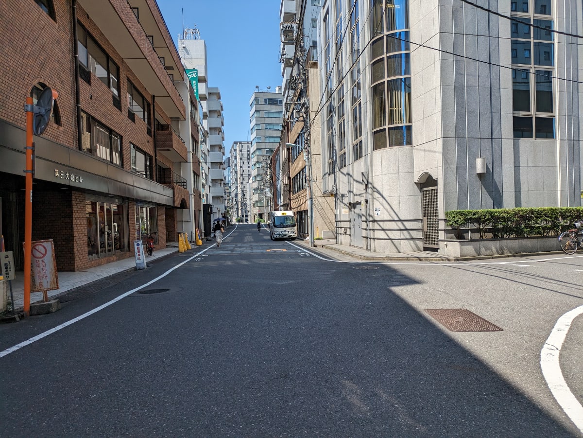 v20251010150708/fresh/building/J00100383857_10