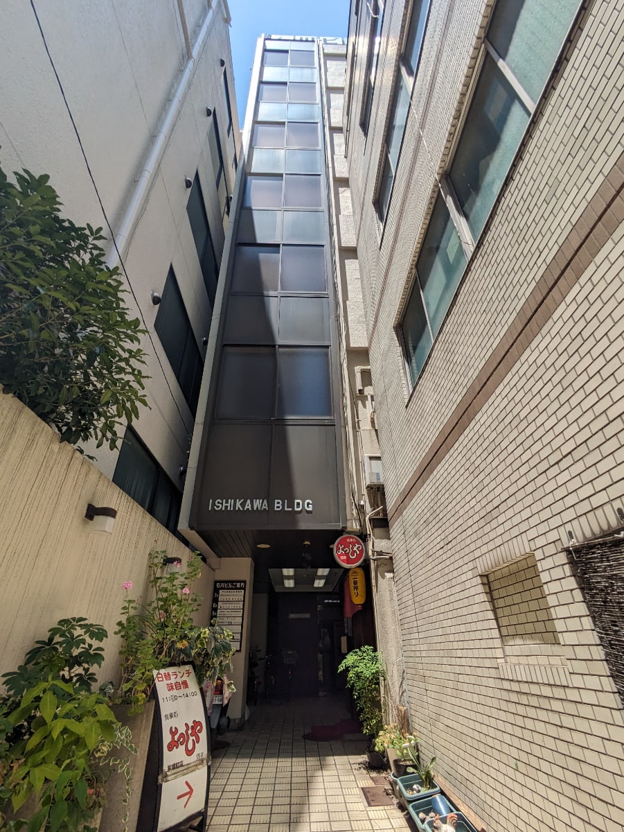 v20251010150708/fresh/building/J00100383887_14