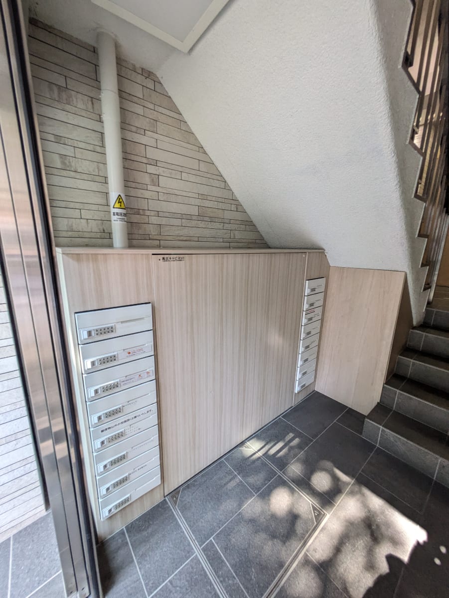 v20251010150708/fresh/building/J00100384584_14