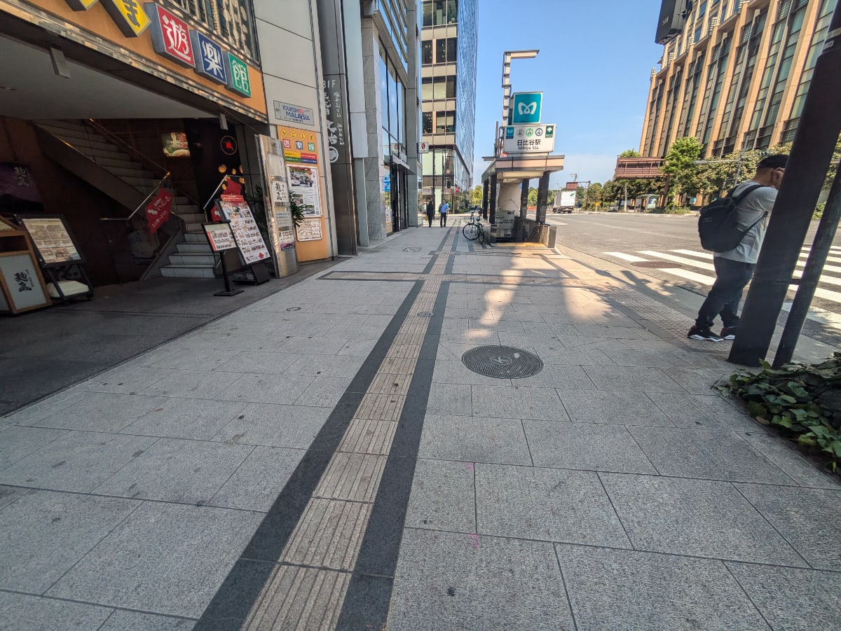 v20251010150708/fresh/building/J00100389756_9