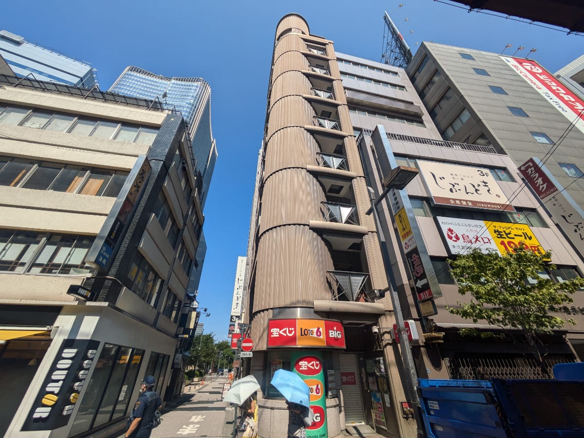 v20251010150708/fresh/building/J00100390227_1