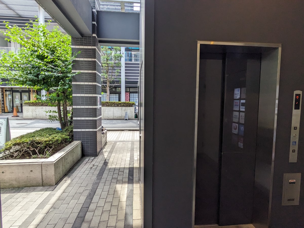 v20251010150708/fresh/building/J00100402009_13