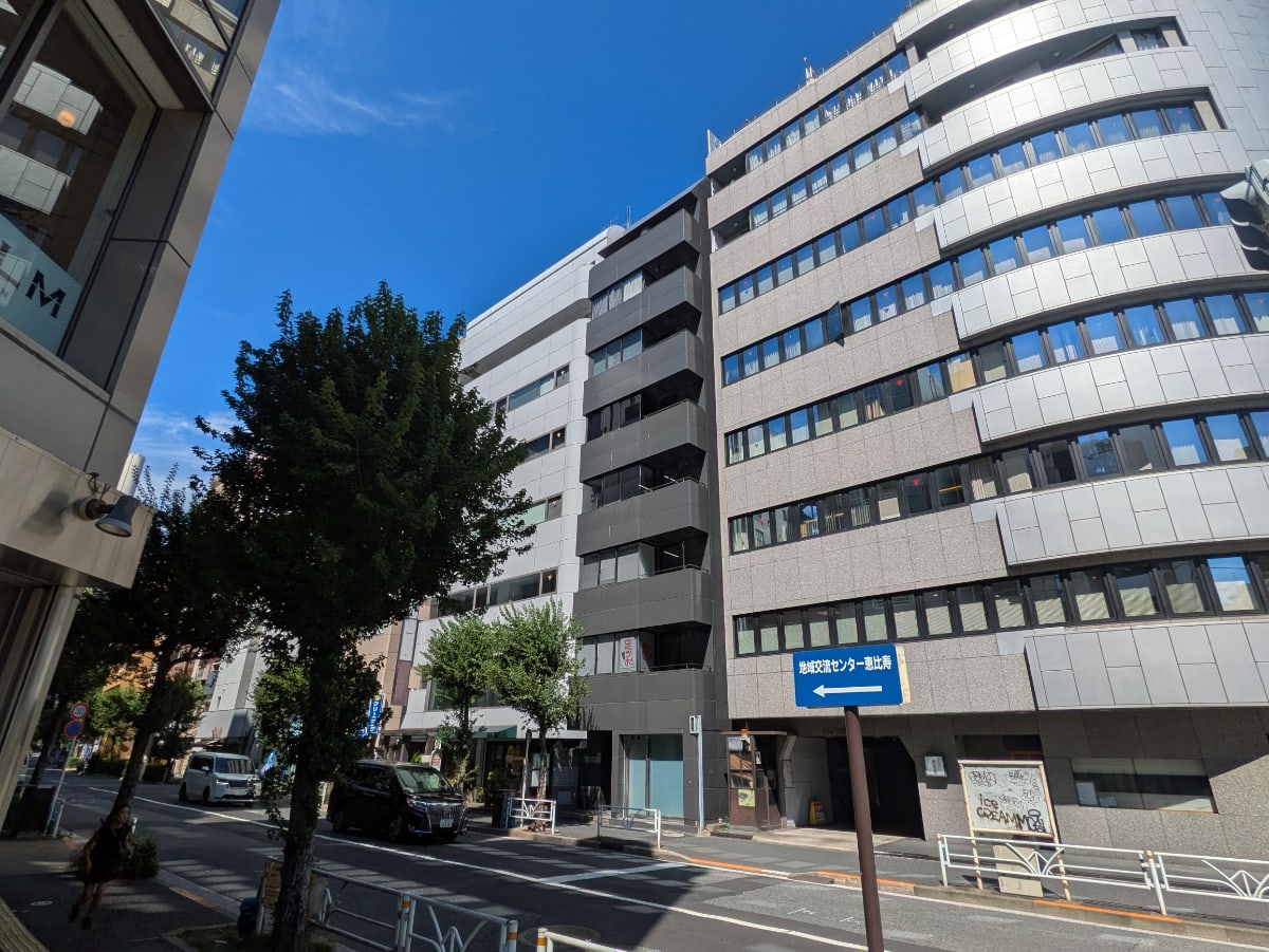 v20251010150708/fresh/building/J00100403098_7