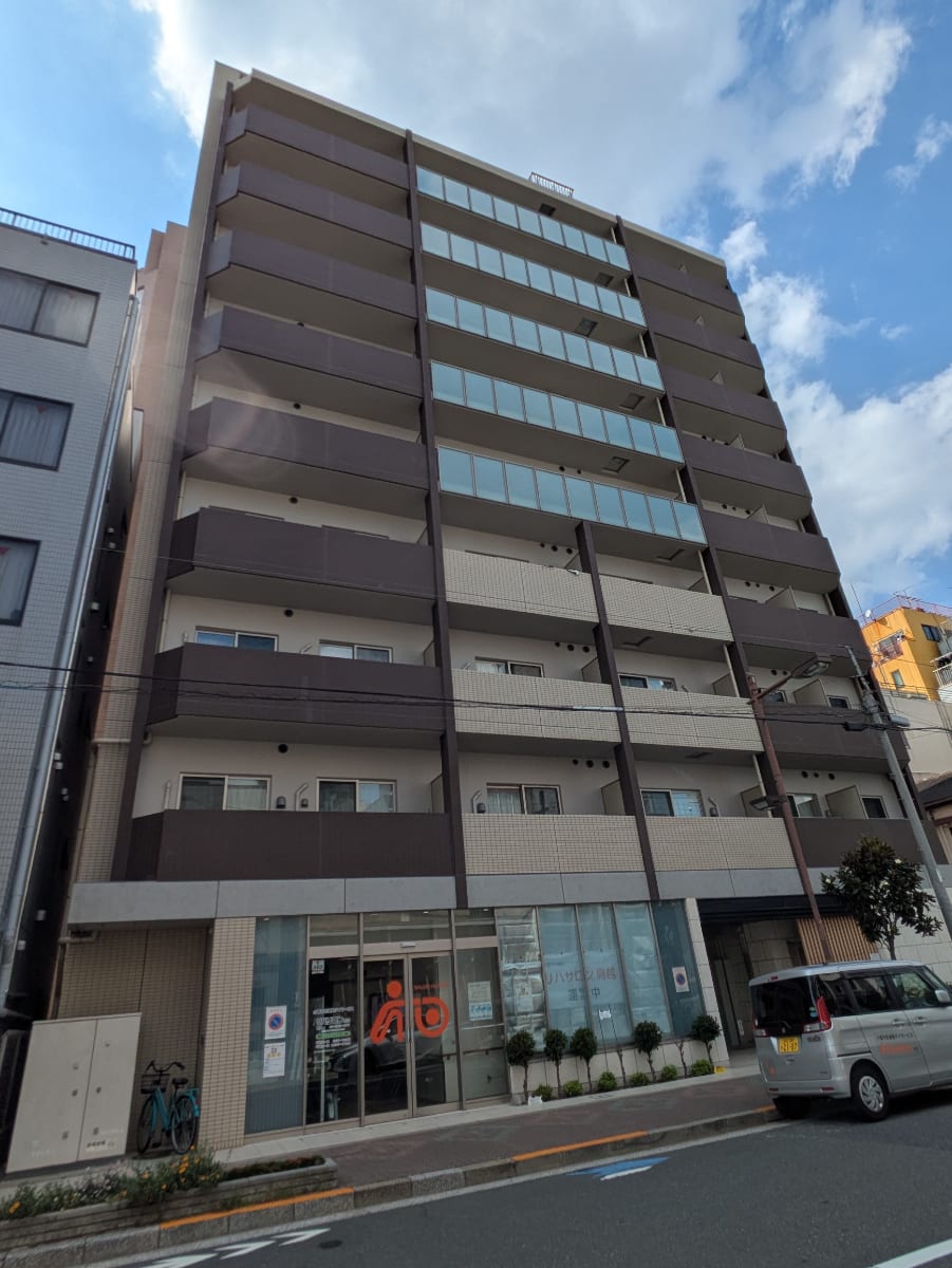 v20251010150708/fresh/building/J00100405938_8