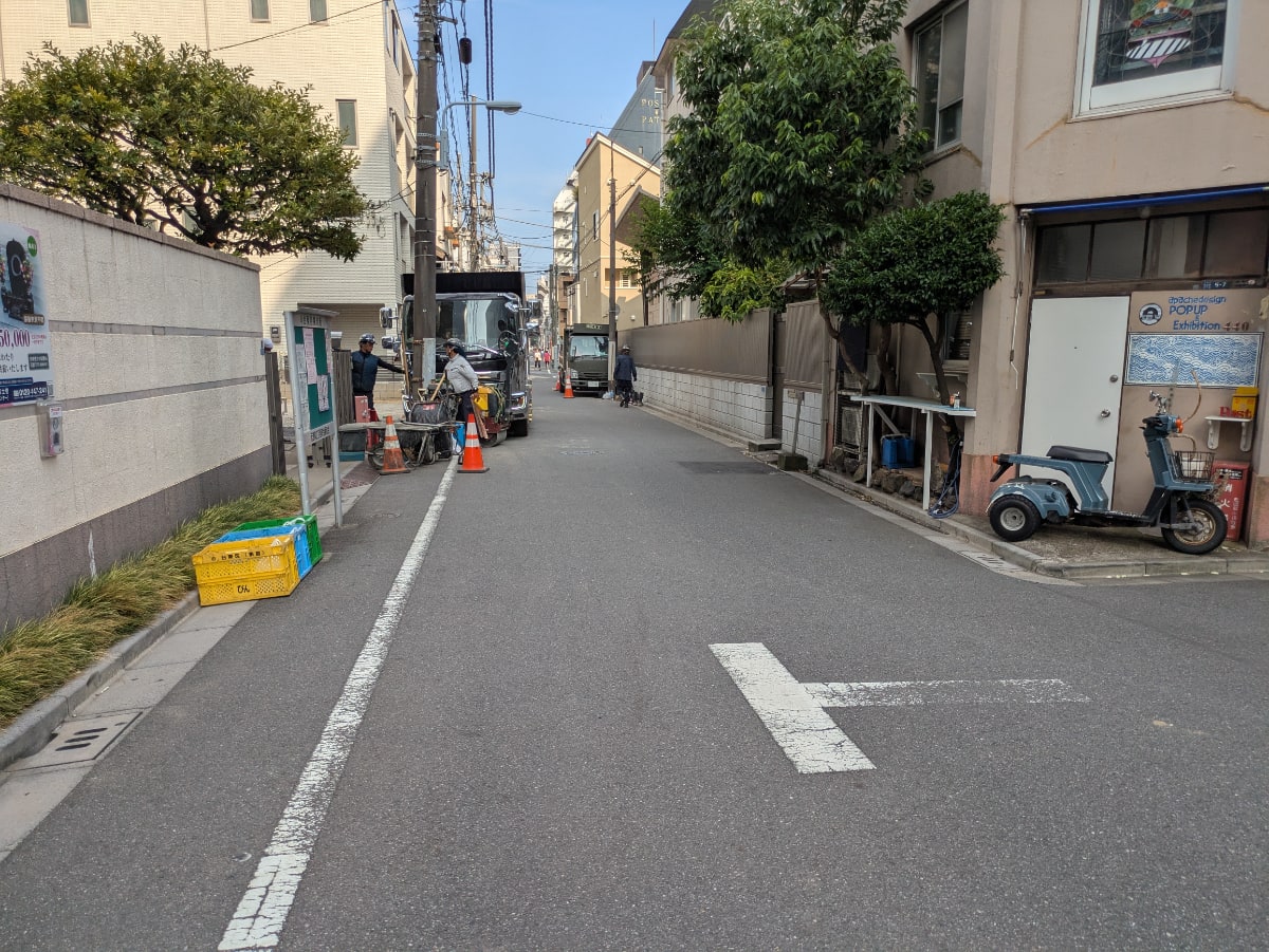 v20251010150708/fresh/building/J00100415693_2
