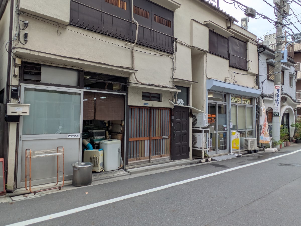 v20251010150708/fresh/building/J00100417639_7