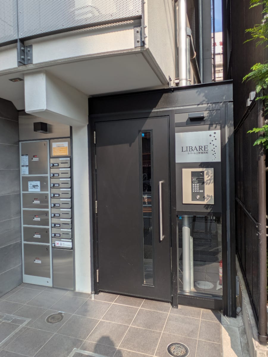 v20251010150708/fresh/building/J00100466949_3