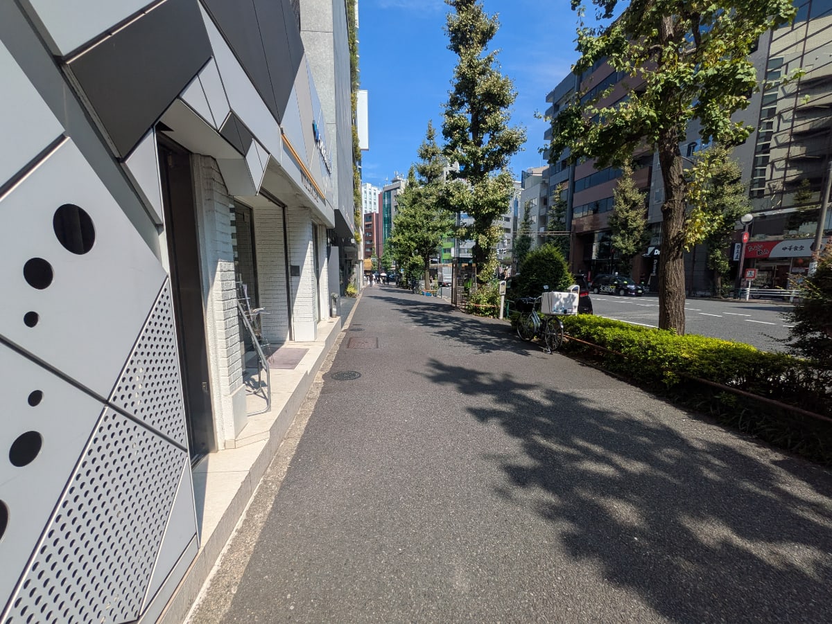 v20251010150708/fresh/building/J00100469335_12