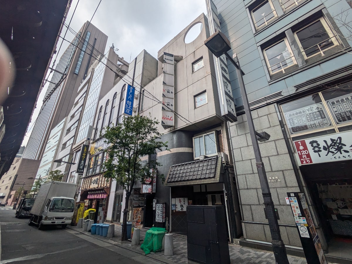v20251011150701/fresh/building/J00100372290_5