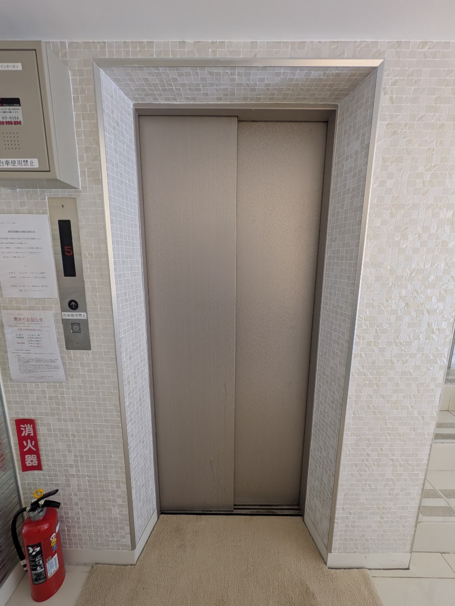 v20251011150701/fresh/building/J00100374949_4