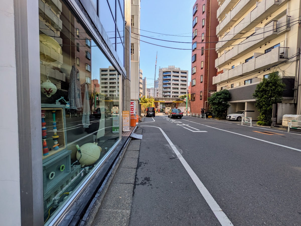 v20251011150701/fresh/building/J00100381061_2