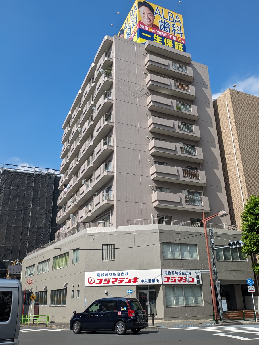 v20251011150701/fresh/building/J00100381852_6
