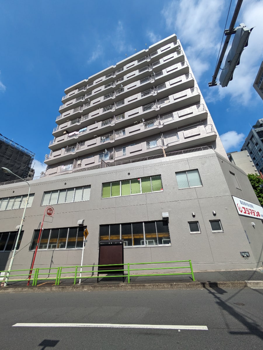 v20251011150701/fresh/building/J00100381852_7