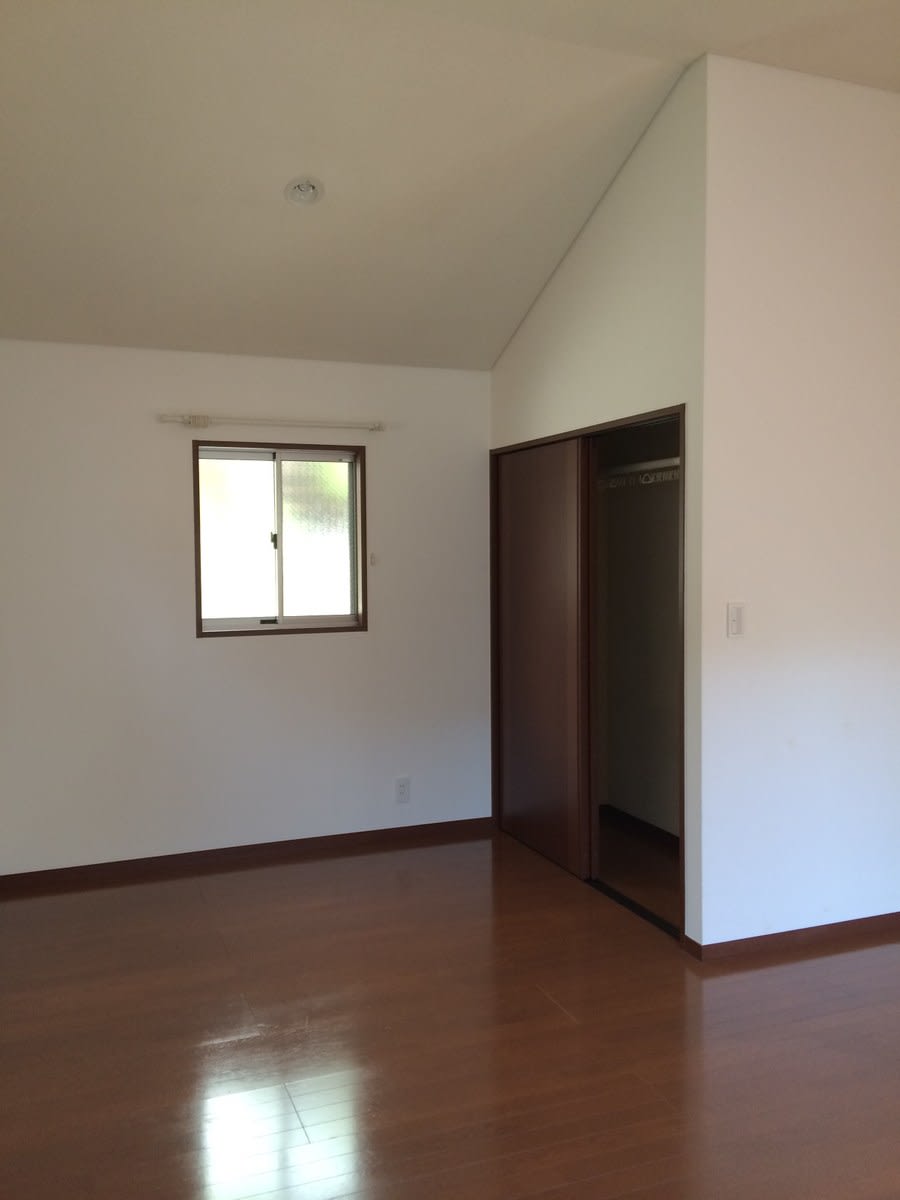 v20251011150701/fresh/building/J00100417625_10