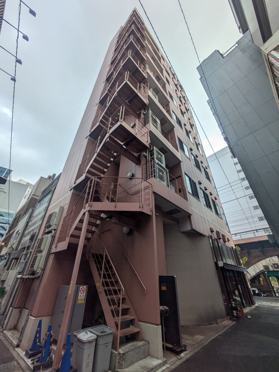 v20251011150701/fresh/building/J00100418990_7