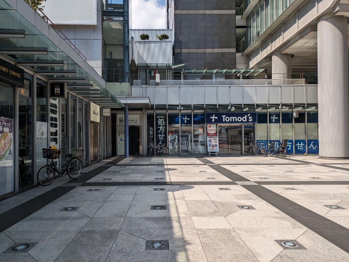 v20251011150701/fresh/building/J00100421327_2