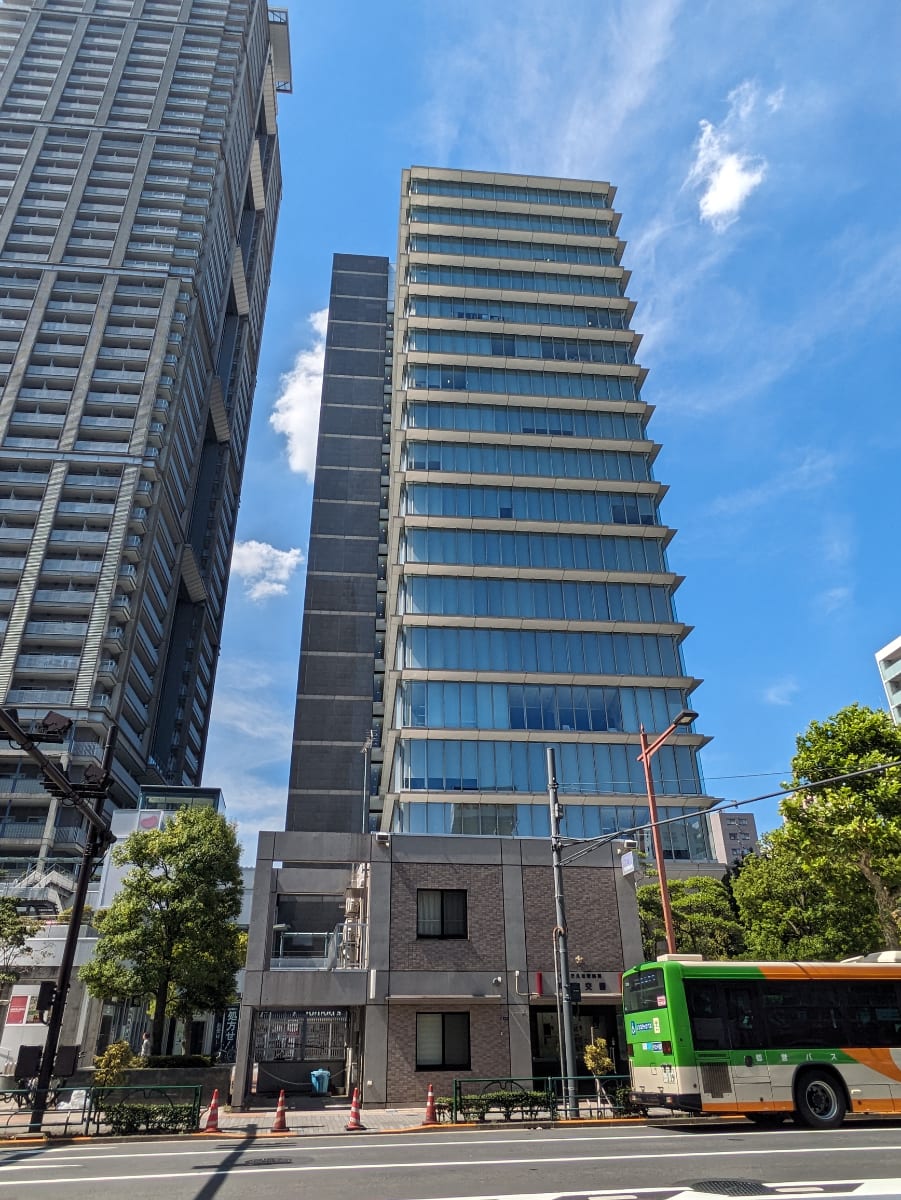 v20251011150702/fresh/building/J00100364384_6