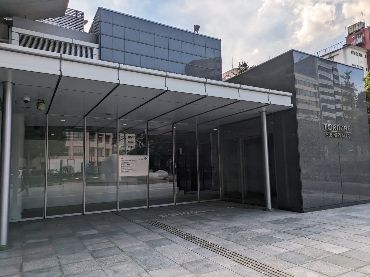 v20251011150702/fresh/building/J00100364384_9