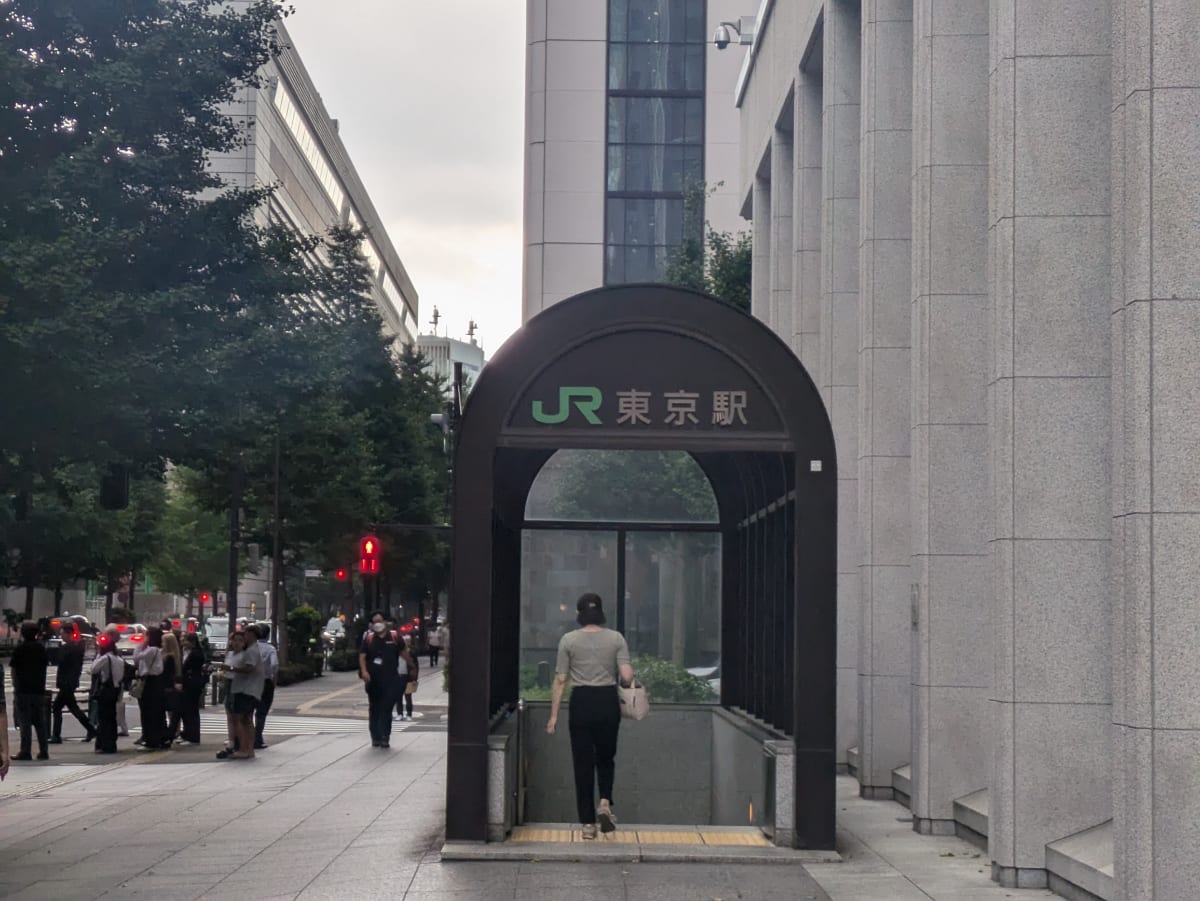 v20251011150702/fresh/building/J00100364396_12