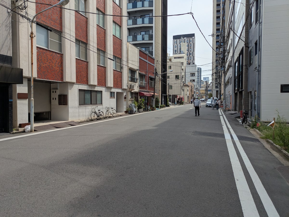 v20251011150702/fresh/building/J00100368280_2