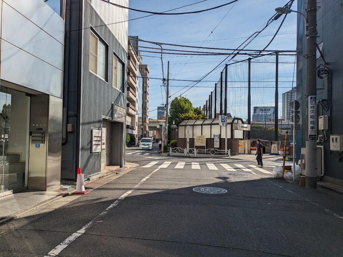 v20251011150702/fresh/building/J00100369054_8